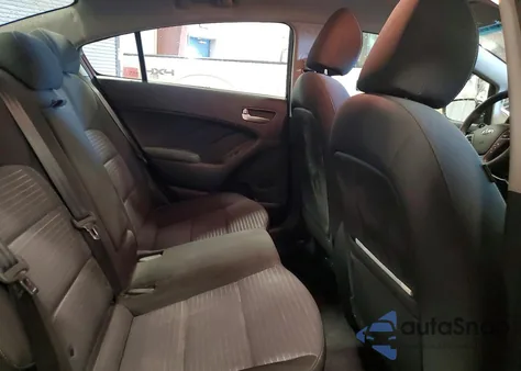 2017 Kia Forte Lx из США, поврежденный, VIN 3KPFL4A7XHE076123